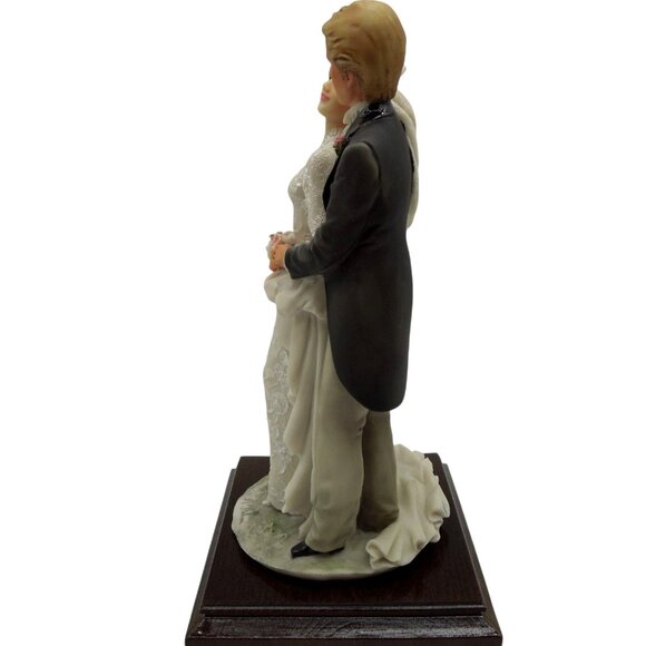A Belcari Bride Groom Wedding Figurine 1987 Italian Figurine Vintage 11" - Picture 3 of 11
